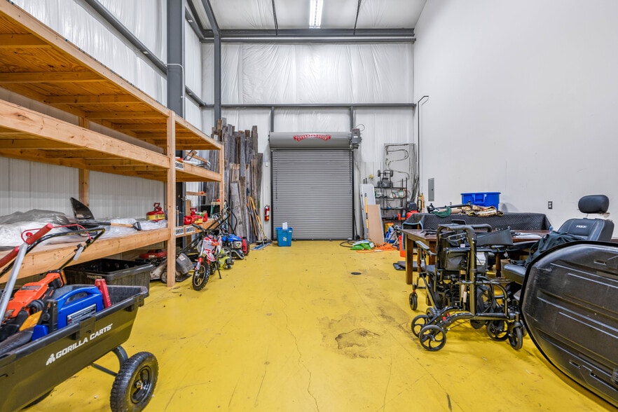 More Photos Of 255 Cumberland Trace Rd, Bowling Green Flex For Lease