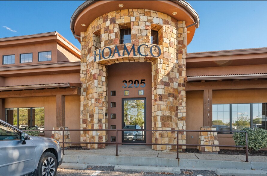 More Photos Of 3207 Lakeside Vlg, Prescott Office For Sale