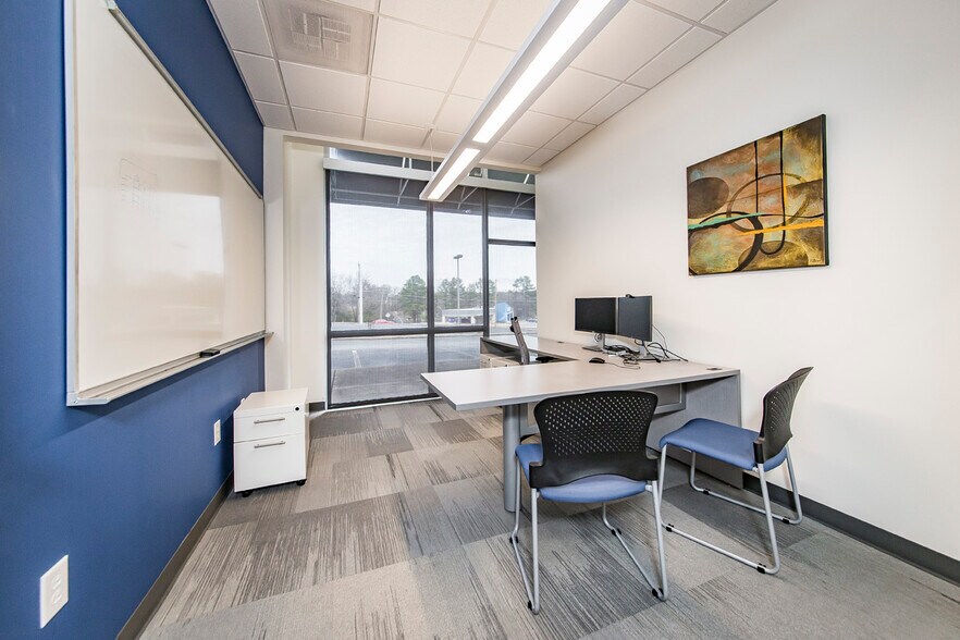 More Photos Of 208 E Kiehl Ave, North Little Rock Office For Sale