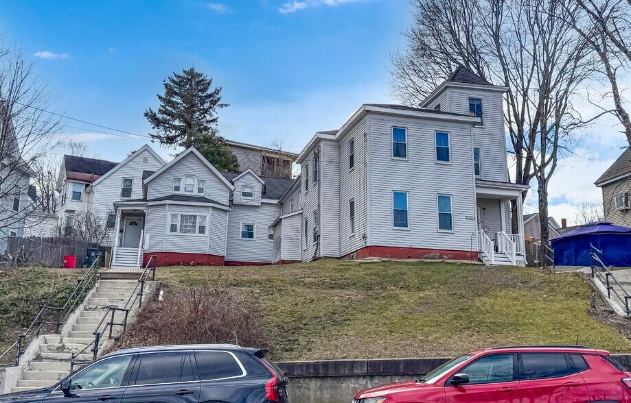 More Photos Of 113 Laurel Ave, Haverhill Apartments For Sale