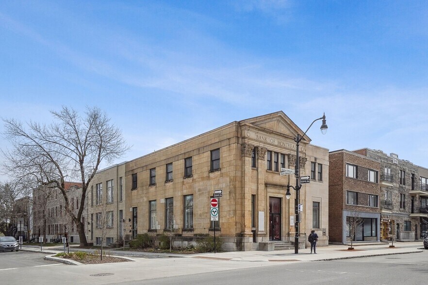 More Photos Of 4866 Rue Sainte-Catherine E E, Montréal Office For Sale