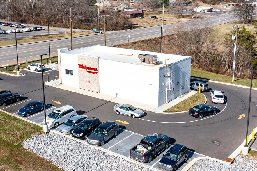 More Photos Of Walgreens, Etowah Freestanding For Sale