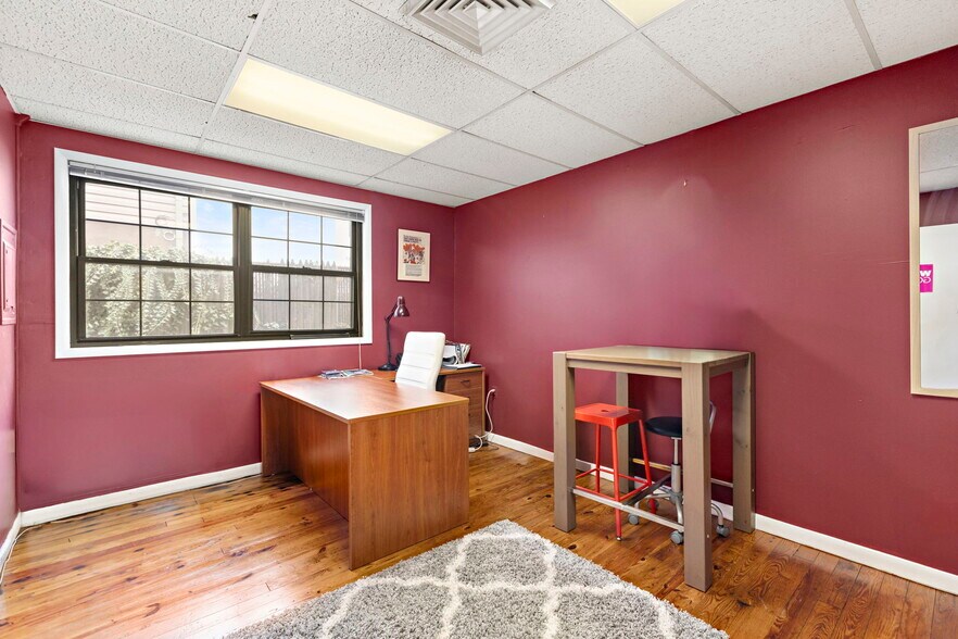 More Photos Of 854 8th St, Secaucus Office For Sale