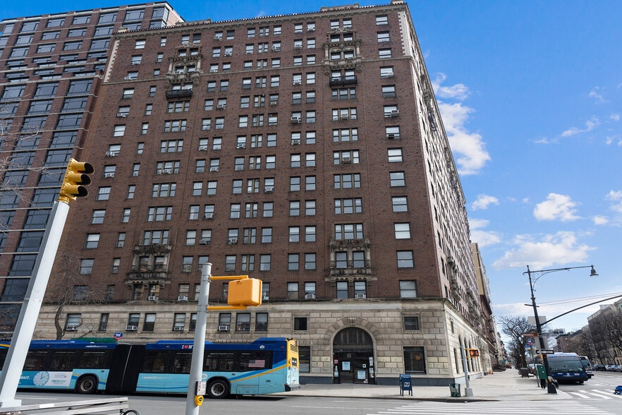 More Photos Of 2760-2764 Broadway, New York Apartments For Lease