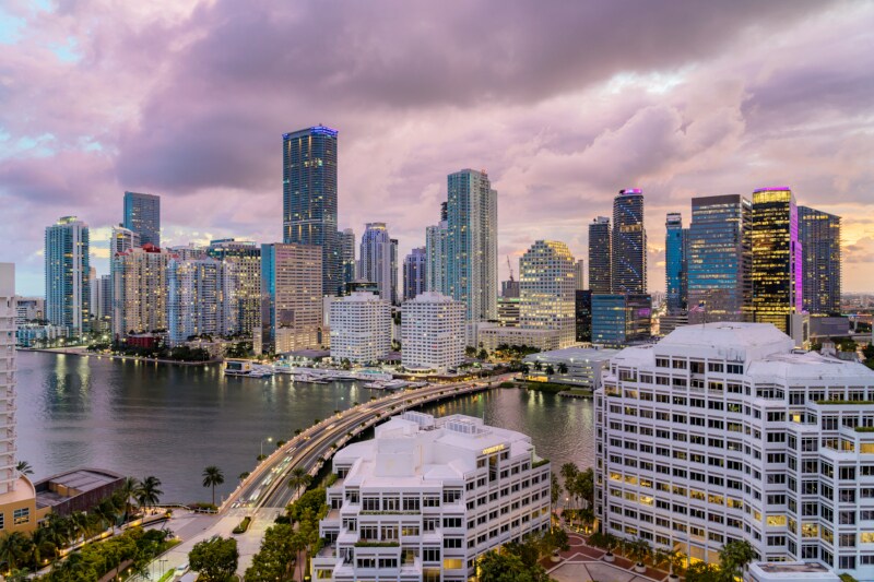 More Photos Of 520 Brickell Key Dr, Miami Apartments For Lease