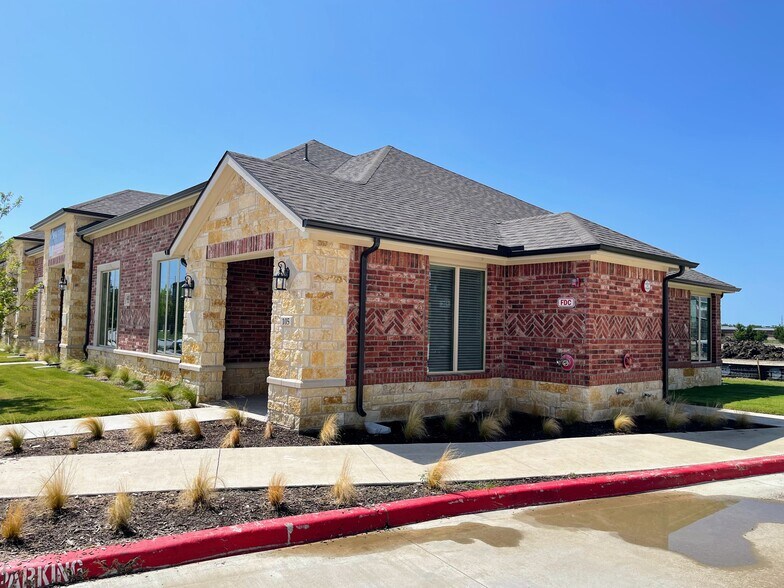 Primary Photo Of 400 Stonebrook Pky, Frisco Unknown For Lease
