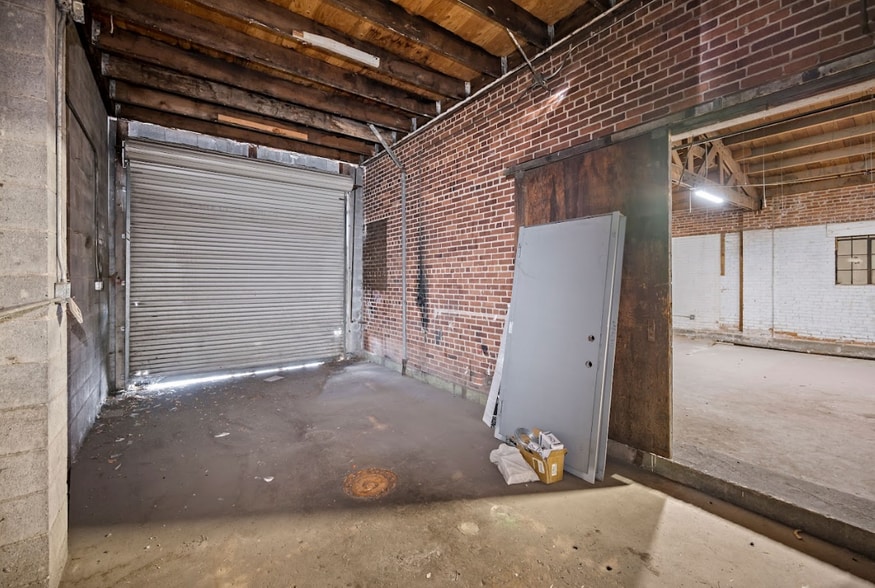 More Photos Of 1425 E 4th St, Reno Storefront Retail Residential For Sale