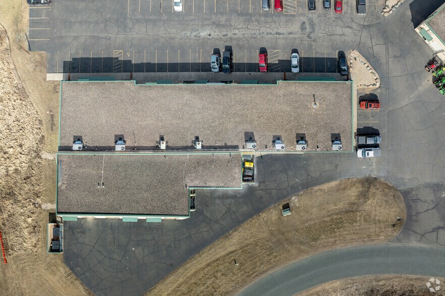 More Photos Of 592 Outpost Cir, Hudson Unknown For Lease