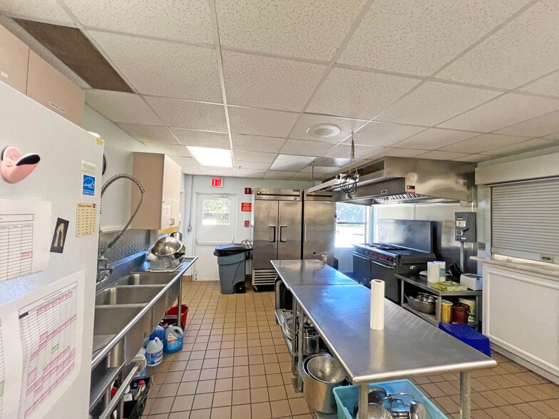More Photos Of 2726 Burns Rd, Palm Beach Gardens Religious Facility For Sale