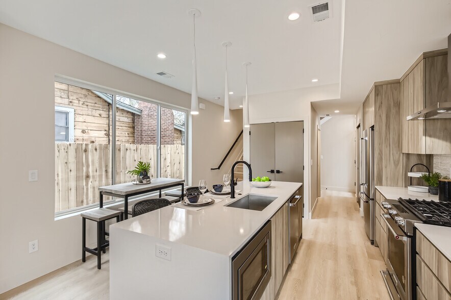 More Photos Of 2323 S High St, Denver Apartments For Sale