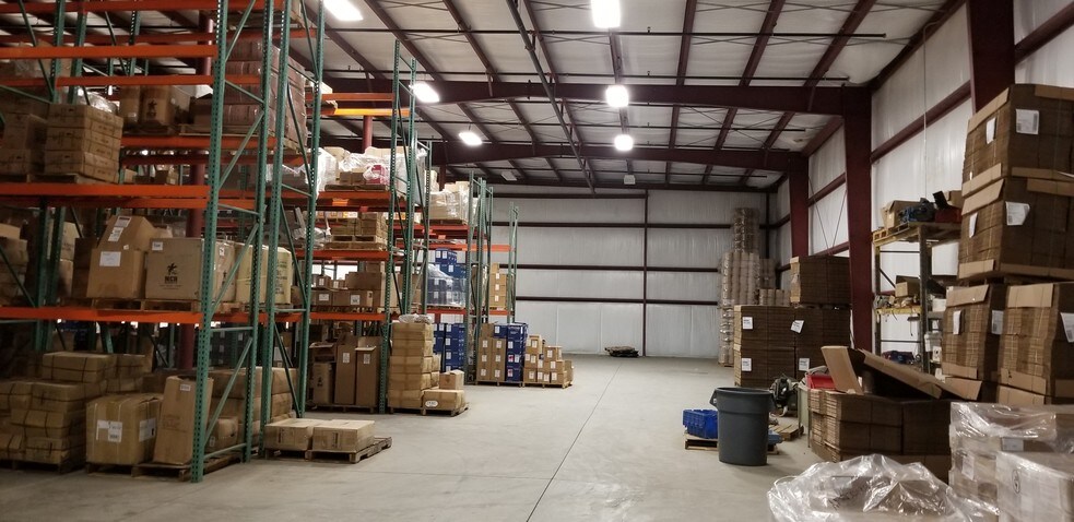 More Photos Of 14 Kane Ln, Taylor Warehouse For Sale