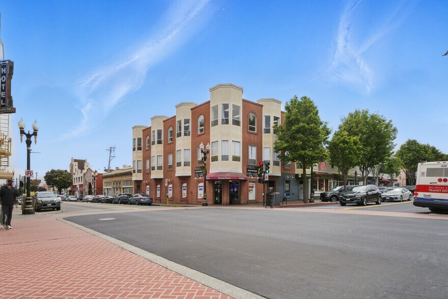 More Photos Of 301 Grand Ave, South San Francisco Office For Lease