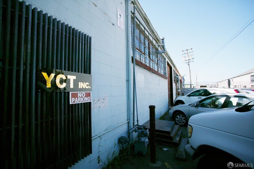 More Photos Of 611 85th Ave, Oakland Land For Sale