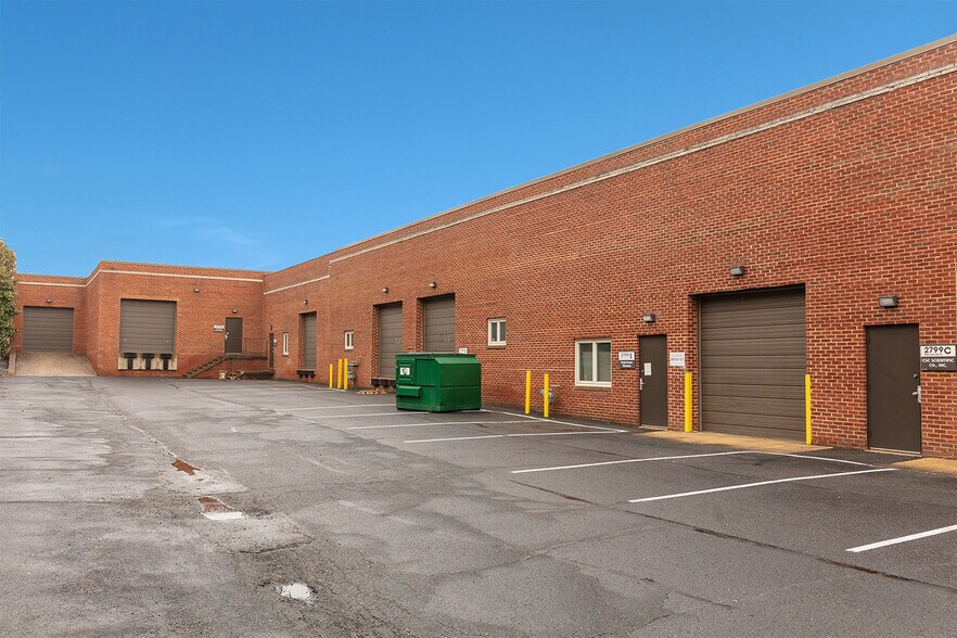 More Photos Of 2801 Merrilee Dr, Fairfax Warehouse For Lease