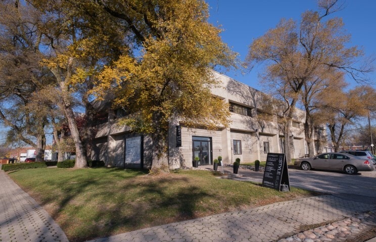 More Photos Of 19 Waterman Ave, Toronto Industrial For Sale