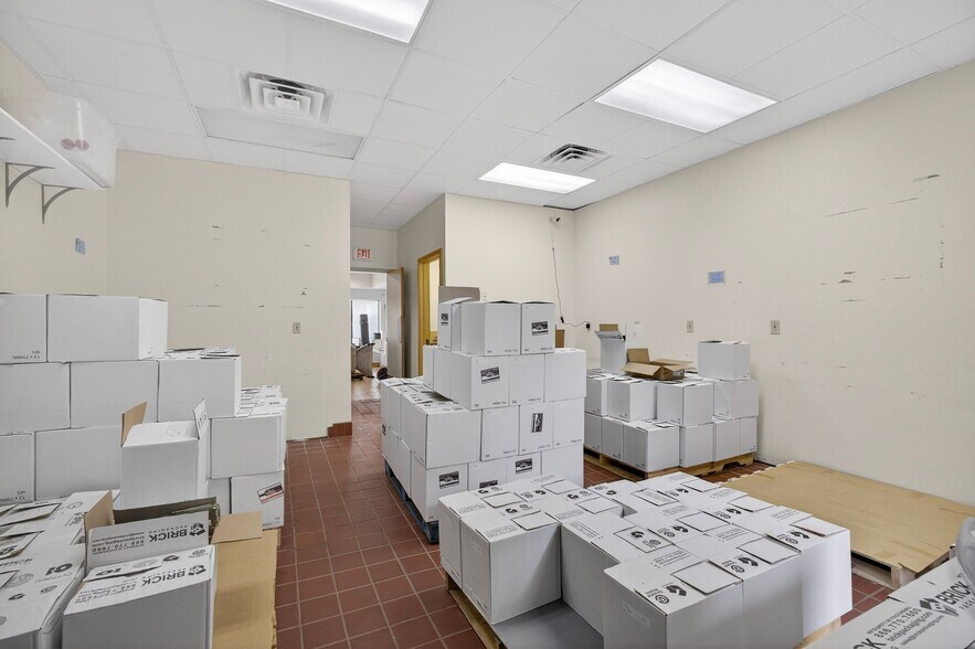 More Photos Of 1201 Water St, Stevens Point Storefront Retail Office For Sale