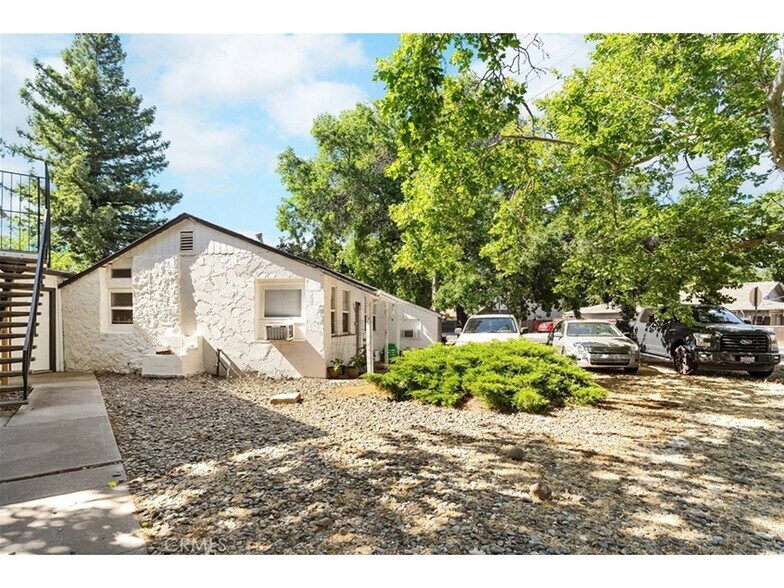 More Photos Of 1204 W 5th St, Chico Apartments For Sale