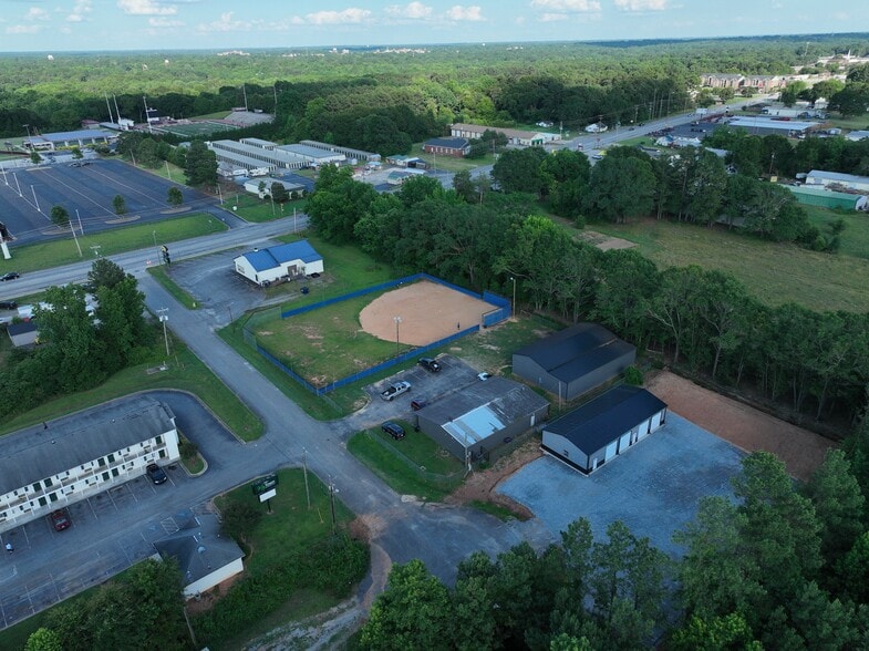 More Photos Of 131 Extended Ln, Anderson Light Distribution For Lease