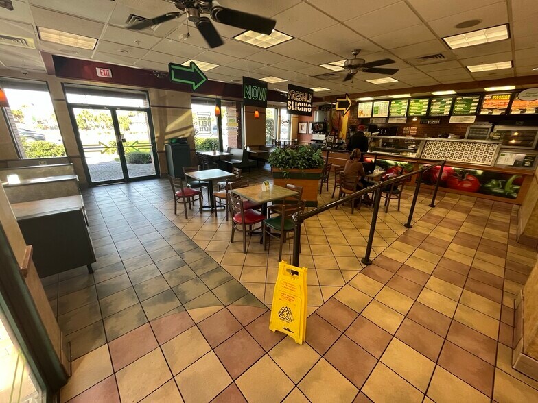 More Photos Of 954 E Altamonte Dr, Altamonte Springs Restaurant For Lease