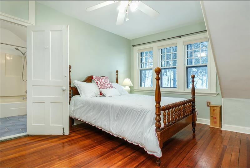 More Photos Of 6 Westridge Rd, Cooperstown Hospitality For Sale