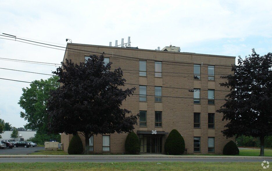 More Photos Of 36 Commerce Way, Woburn Office For Lease
