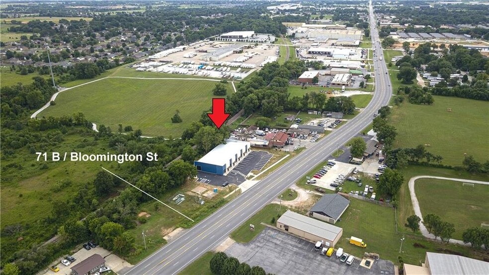 More Photos Of 1005 N Bloomington St, Lowell Storefront Retail Office For Sale