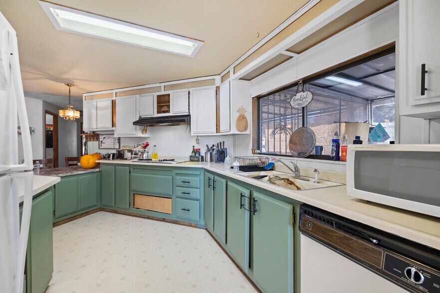 More Photos Of 19750 CA-120, Big Oak Flat Apartments For Sale