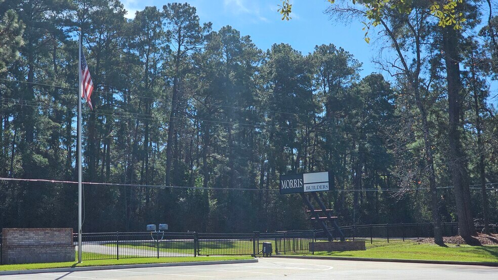 More Photos Of 16751 TX-75 Hwy, Willis Office For Sale