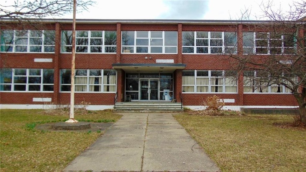 More Photos Of 81 W Bayard St, Seneca Falls Office Residential For Sale