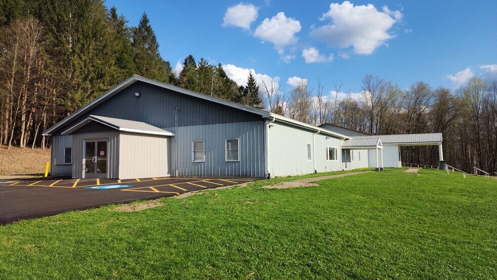More Photos Of 4250 N State St, Salamanca Freestanding For Sale