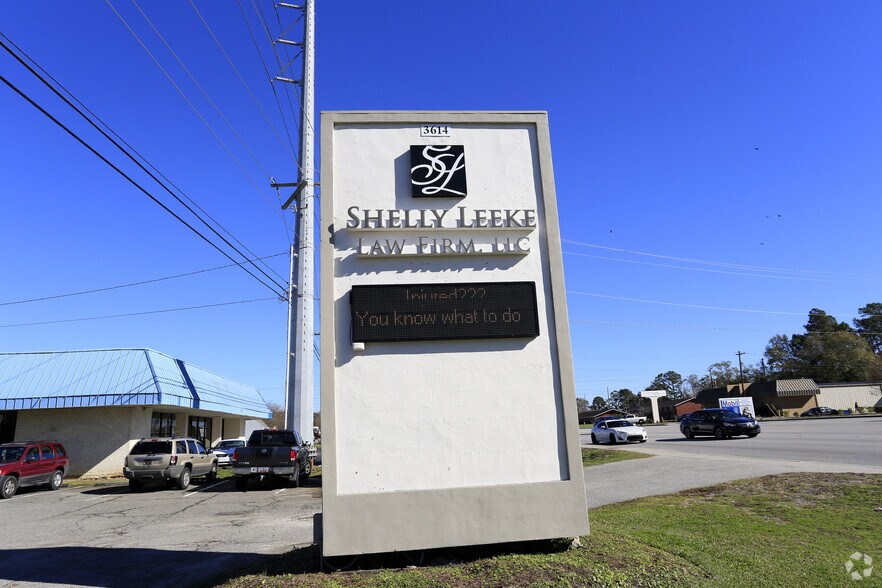 More Photos Of 3614 Ashley Phosphate Rd, Charleston Office For Sale