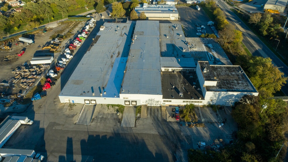 More Photos Of 3500 W 127th St, Blue Island Manufacturing For Lease