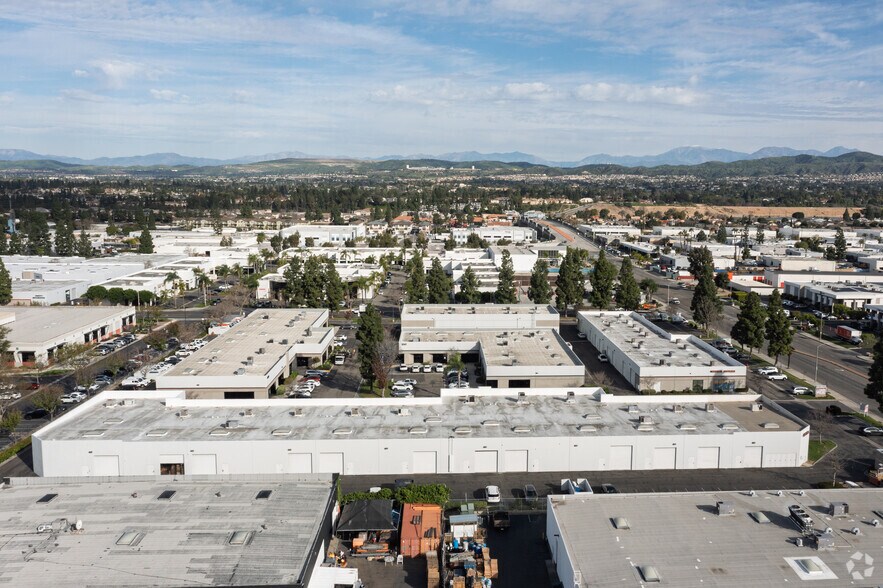 More Photos Of 1261 N Lakeview Ave, Anaheim Light Distribution For Lease