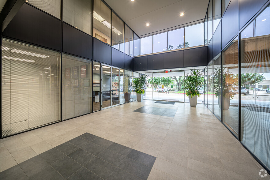 More Photos Of 12600 N Featherwood Dr, Houston Office For Lease