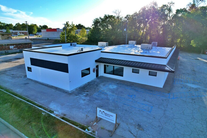 More Photos Of 700 S Limit Ave, Sedalia Medical For Lease