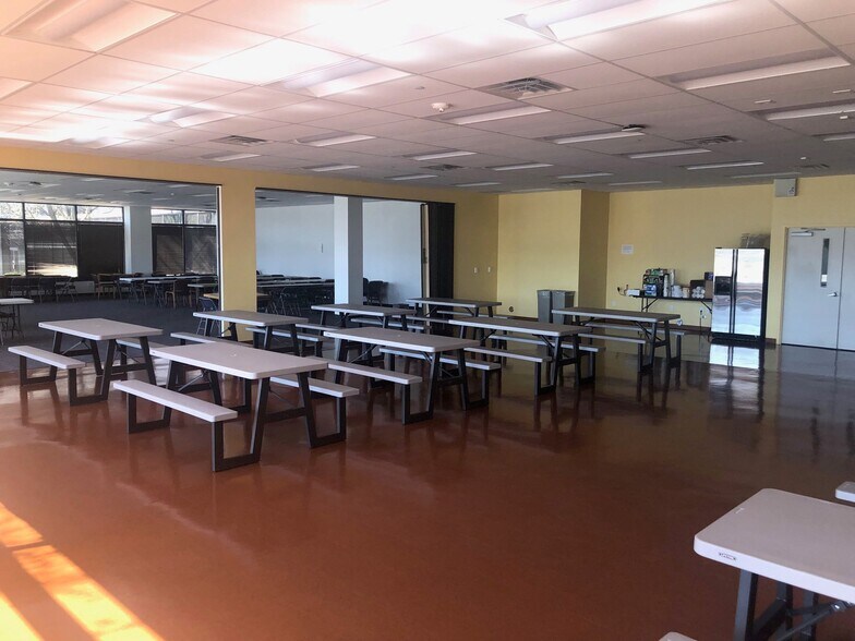 More Photos Of 1 Corporate Pl S, Piscataway Office For Lease