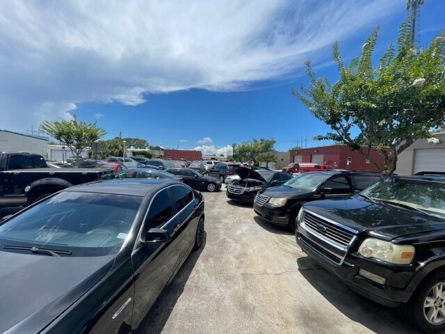 More Photos Of 145 Ronning Way, Longwood Warehouse For Sale