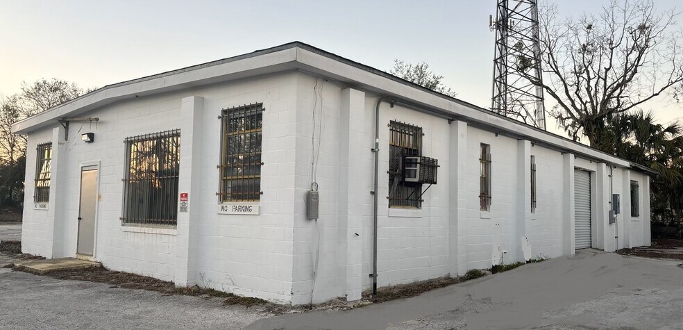 More Photos Of 1024 S Main St, Gainesville Warehouse For Lease