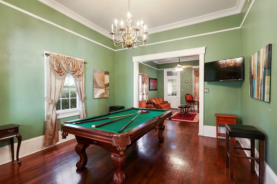 More Photos Of 1030 Burgundy St, New Orleans Apartments For Sale