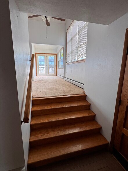 More Photos Of 2013 General Potter Hwy, Centre Hall Showroom For Sale