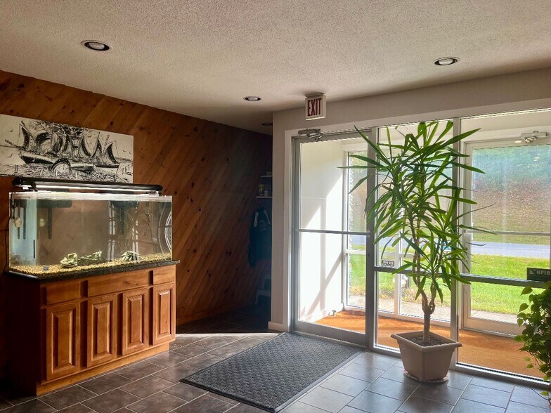 More Photos Of 125 Valley Vw, Mendon Office For Lease