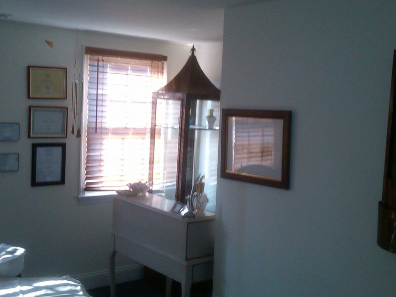 More Photos Of 217 S King St, Leesburg Office For Lease
