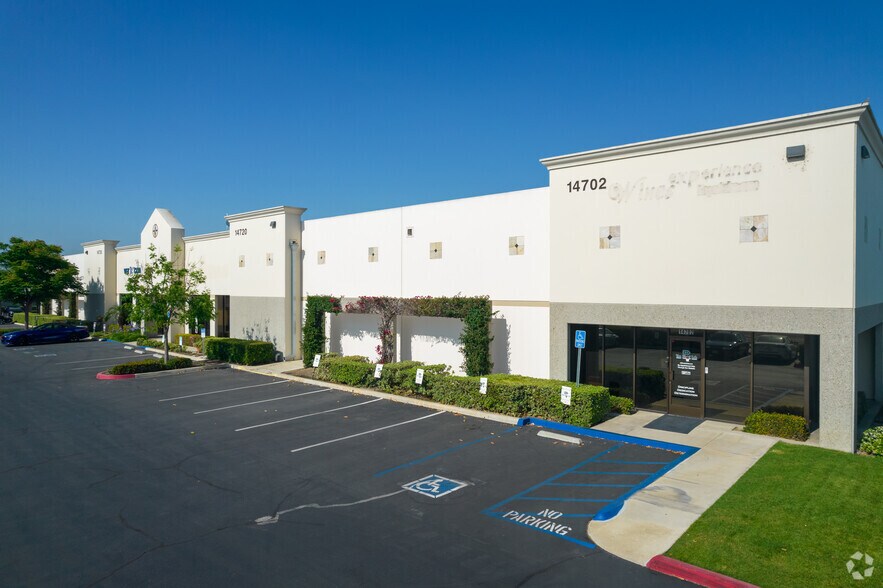 More Photos Of 14702-14738 Central Ave, Chino Warehouse For Lease