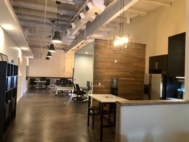 More Photos Of 704-710 Berkeley Ave, Atlanta Loft Creative Space For Lease