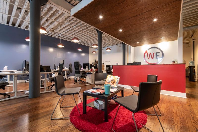 More Photos Of 11 E Hubbard St, Chicago Office For Lease