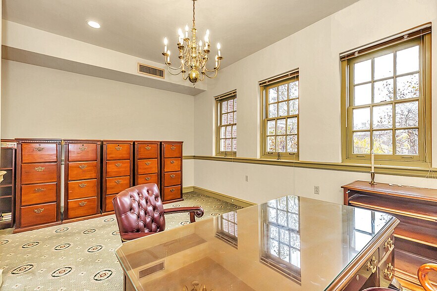 More Photos Of 303 Chestnut St, Philadelphia Office Residential For Sale