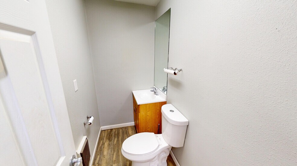 More Photos Of 549 S 10th St, Grand Junction Warehouse For Sale