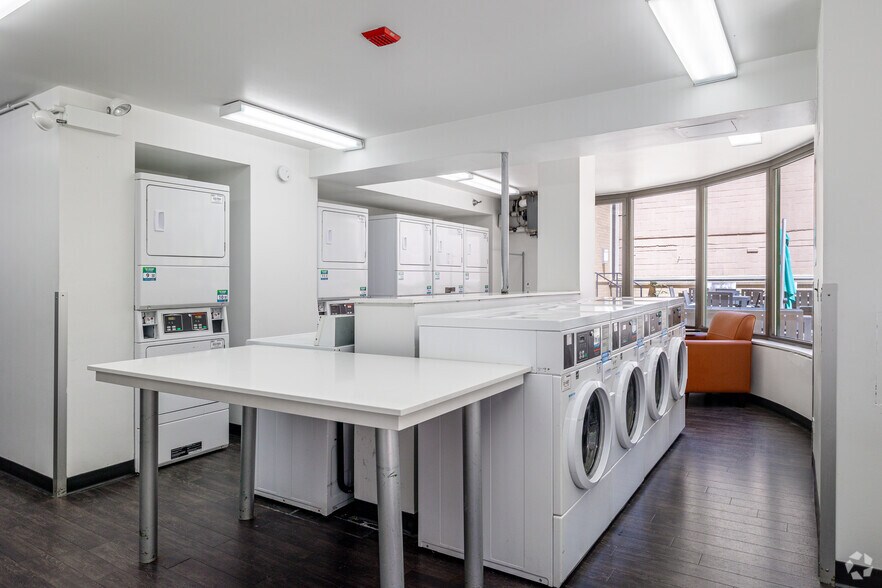 More Photos Of 420 E Ohio St, Chicago Apartments For Sale