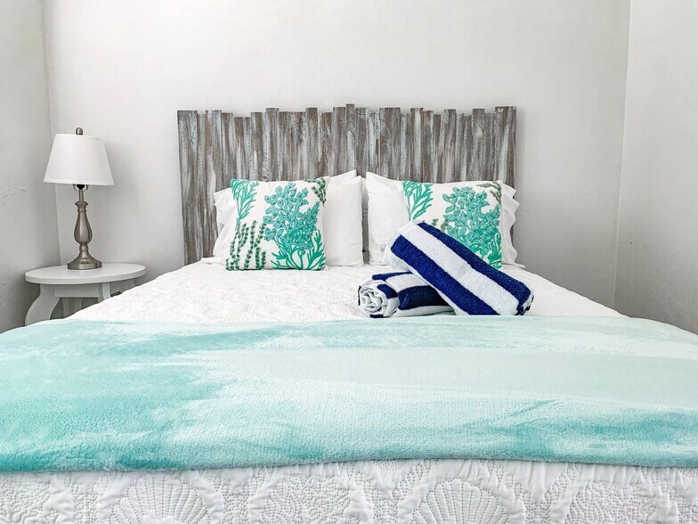 More Photos Of 1708 S Atlantic Ave, New Smyrna Beach Hotel For Sale