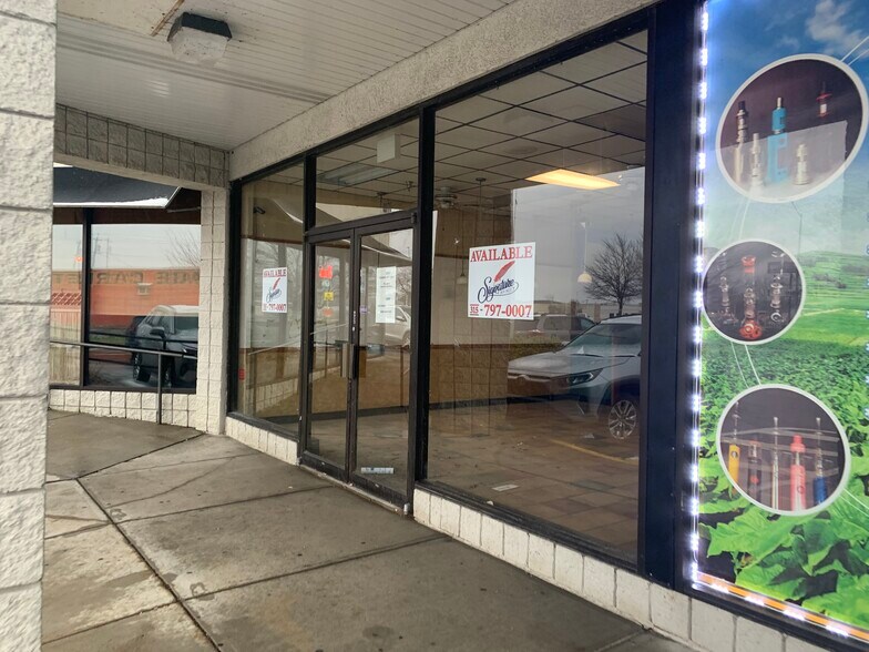 More Photos Of 4671-4697 Commercial Dr, New Hartford Storefront For Lease